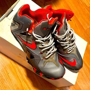 NIKE LEBRON XL ELITE TEAM 2014 WOLF GREY/LSR CRMSN-CL GRY-BLK 642846 001